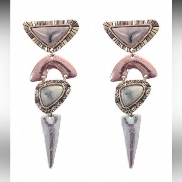 Assorted Gold and Cream Earrings A1322 - Picture 2 of 4